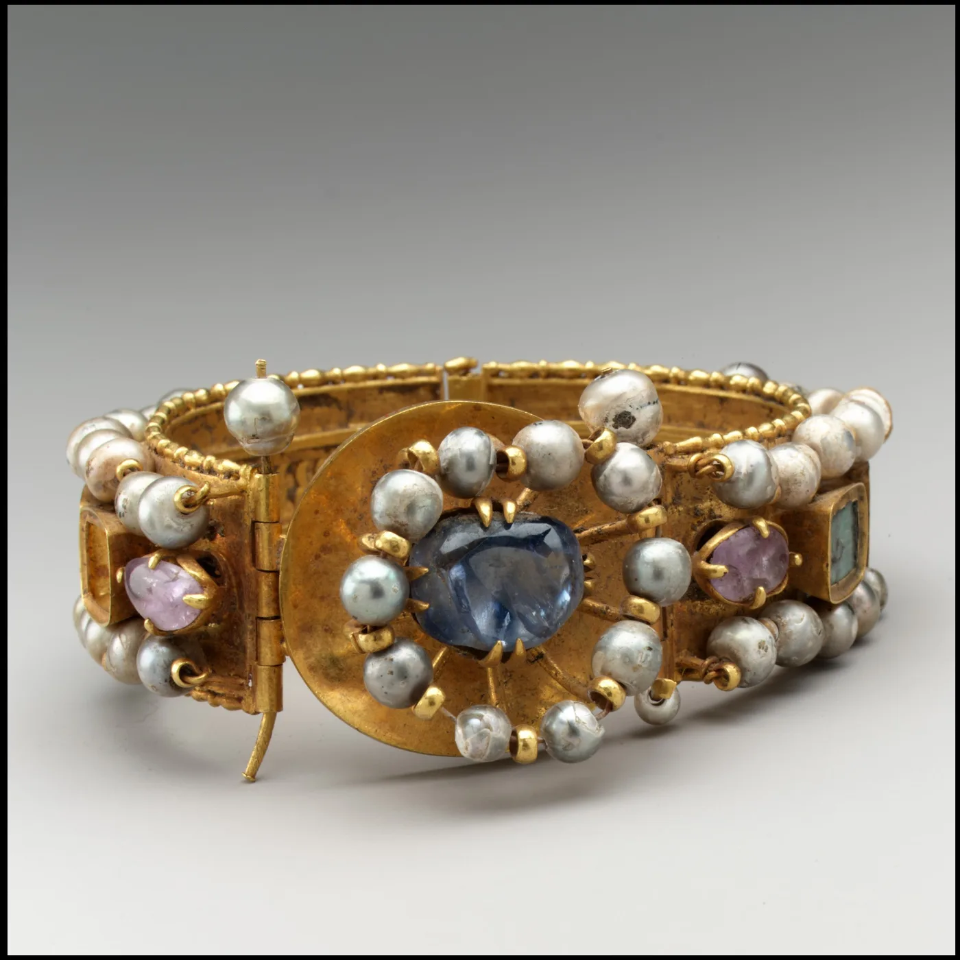 Antique Gold, Pearl and Sapphire Bracelet